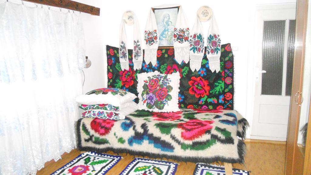 Busta House Hotel Bogdan Voda Bilik gambar
