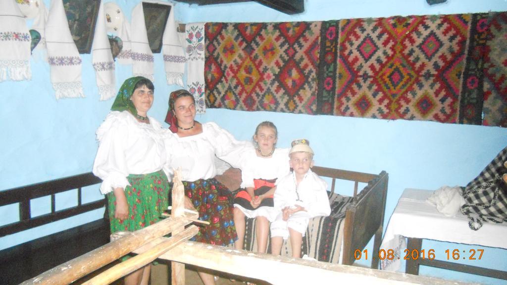 Busta House Hotel Bogdan Voda Luaran gambar