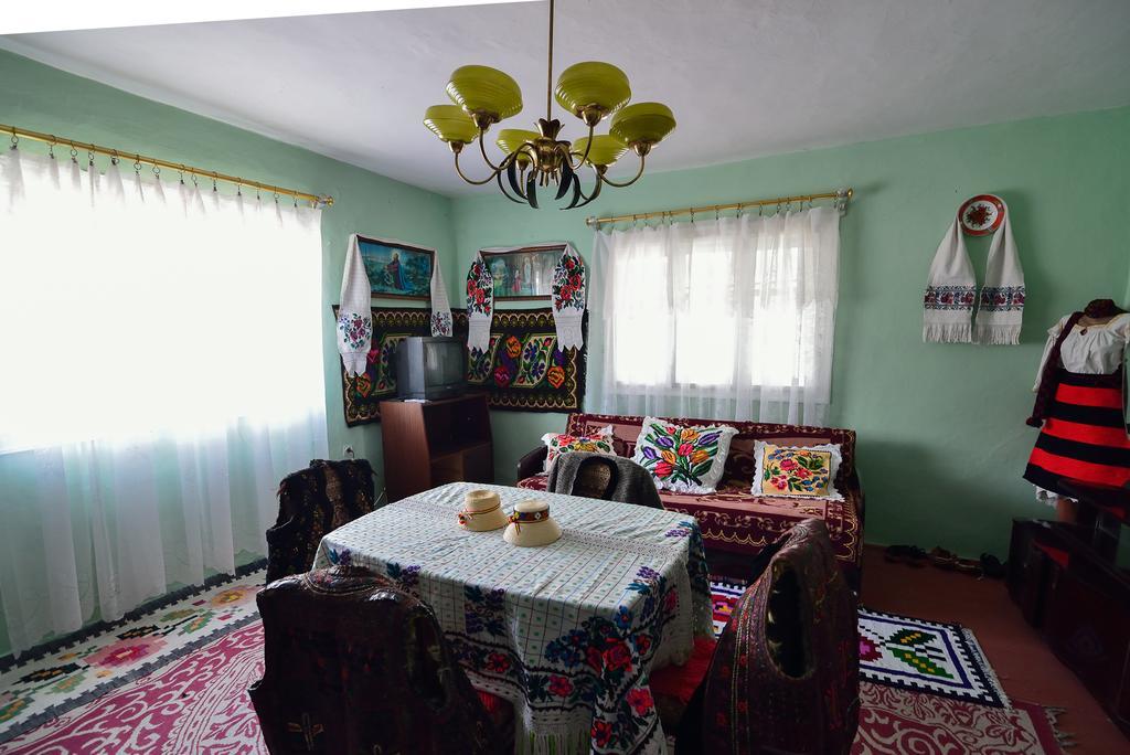 Busta House Hotel Bogdan Voda Luaran gambar