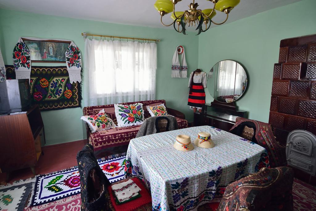 Busta House Hotel Bogdan Voda Luaran gambar